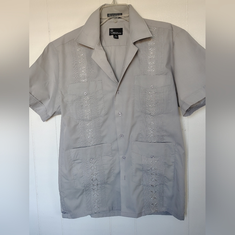 Omega Fashion Light Gray Guayabera Shirt Size M